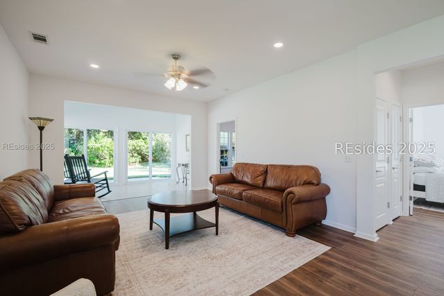 129 Honesty Ln, Bluffton, SC 29909