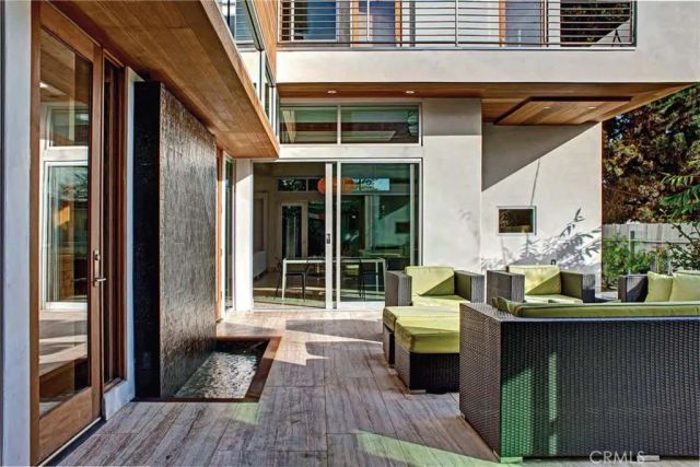 4154 Kenyon, Los Angeles, CA 90066