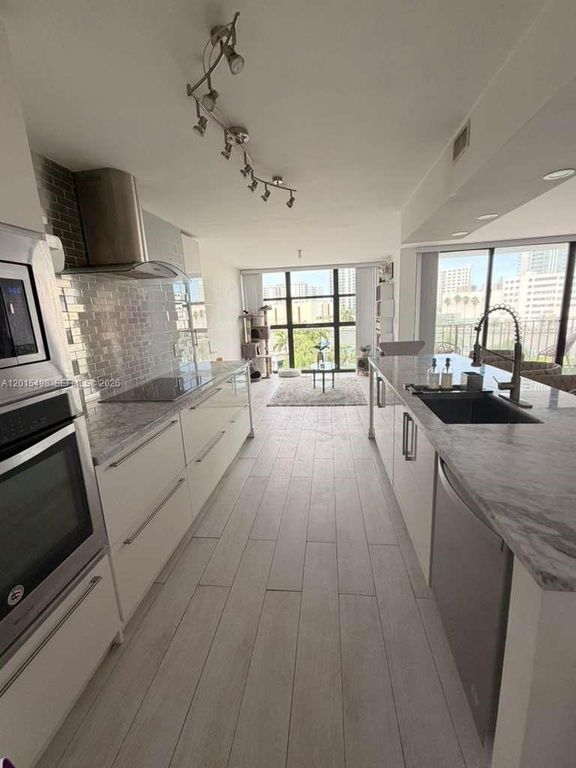 400 Leslie Dr 508, Hallandale Beach, FL 33009