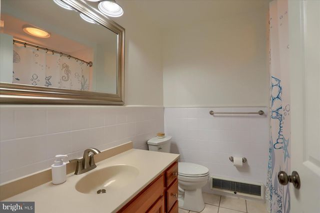 212 W COURTLAND AVENUE, Shiremanstown, PA 17011