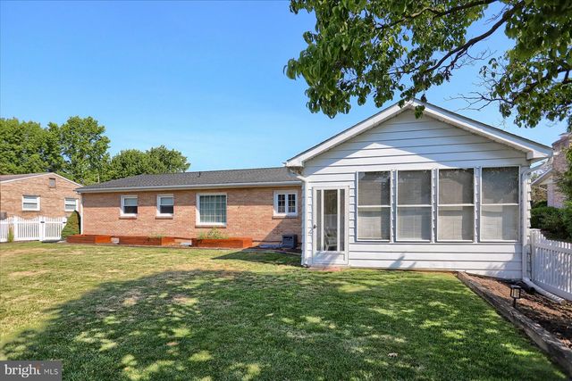 212 W COURTLAND AVENUE, Shiremanstown, PA 17011