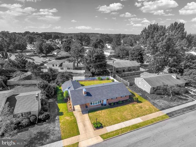 212 W COURTLAND AVENUE, Shiremanstown, PA 17011