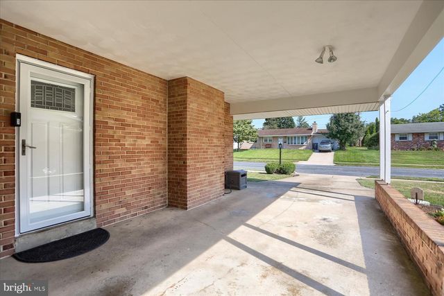 212 W COURTLAND AVENUE, Shiremanstown, PA 17011