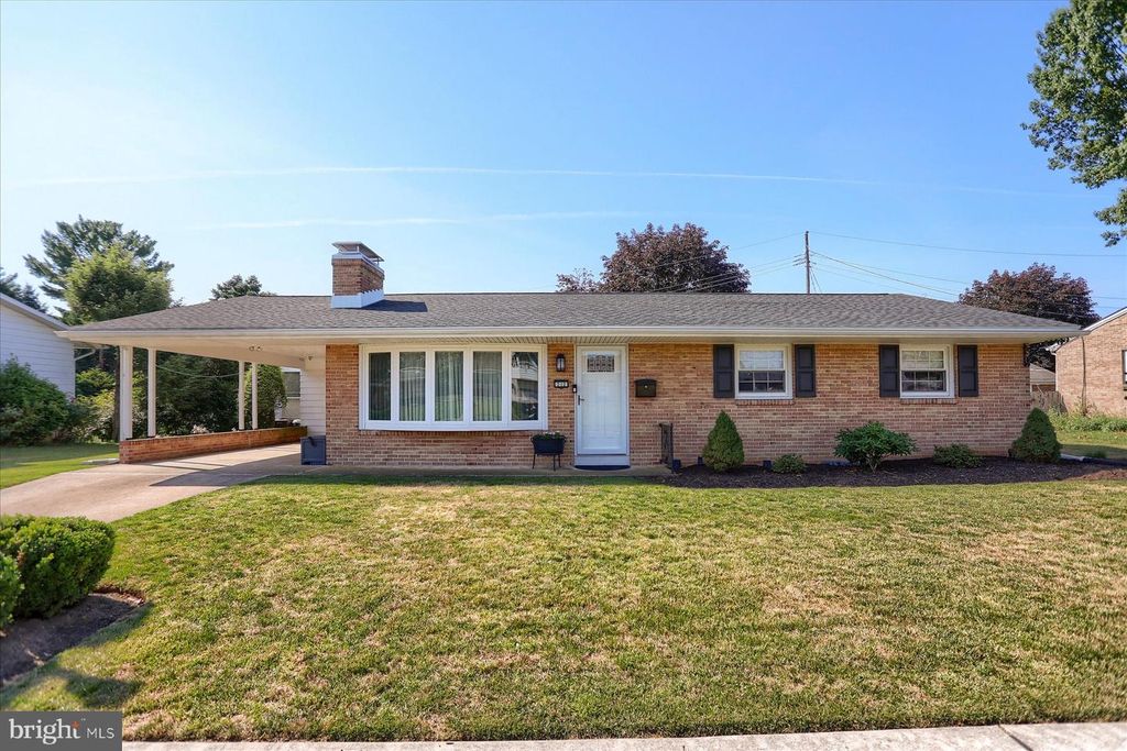 212 W COURTLAND AVENUE, Shiremanstown, PA 17011