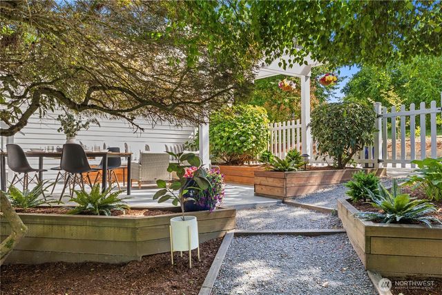 16415 NE 148th Street, Woodinville, WA 98072