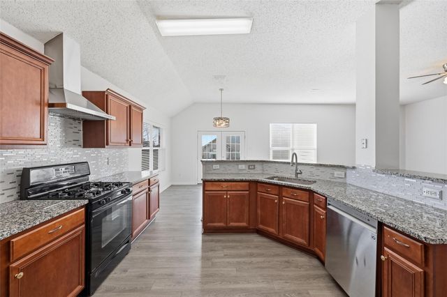 2116 Sandstone Court, Mansfield, TX 76063