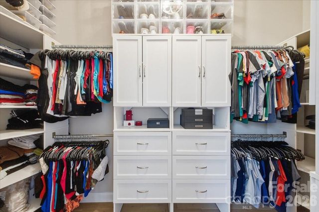 4406 Clos Du Val Road, Charlotte, NC 28214