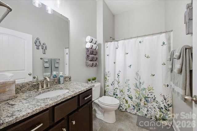 4406 Clos Du Val Road, Charlotte, NC 28214