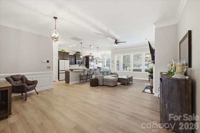 4406 Clos Du Val Road, Charlotte, NC 28214