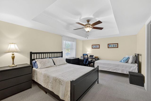 129 S Golfview Road 7, Lake Worth Beach, FL 33460