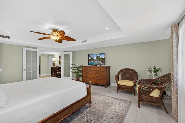129 S Golfview Road 7, Lake Worth Beach, FL 33460