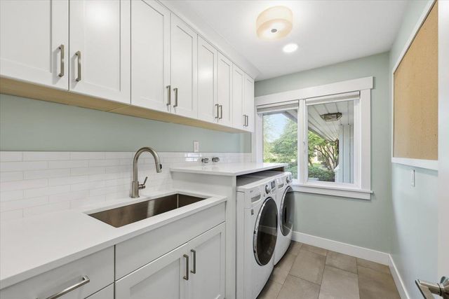 3115 S Howard St, Spokane, WA 99203