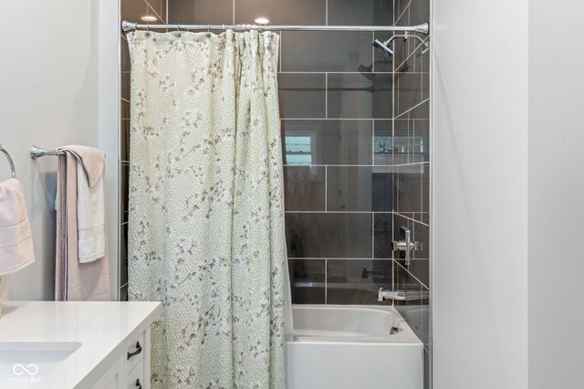 422 W 40th Street, Indianapolis, IN 46208