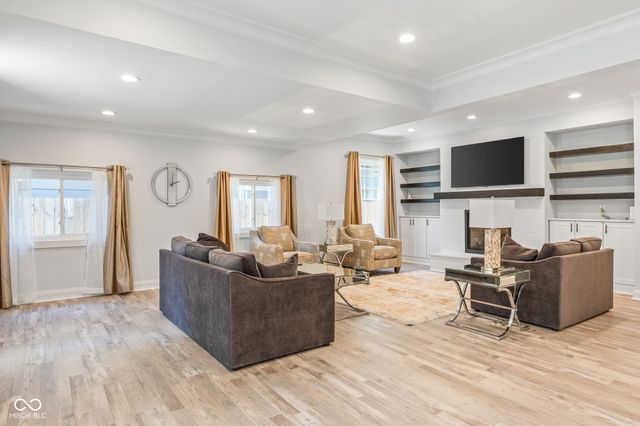 422 W 40th Street, Indianapolis, IN 46208