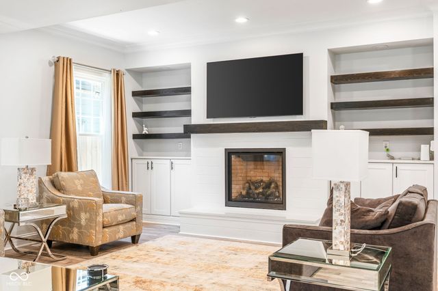 422 W 40th Street, Indianapolis, IN 46208