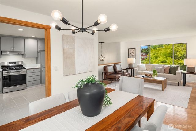 418 212th Street SW, Bothell, WA 98021