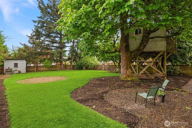 418 212th Street SW, Bothell, WA 98021