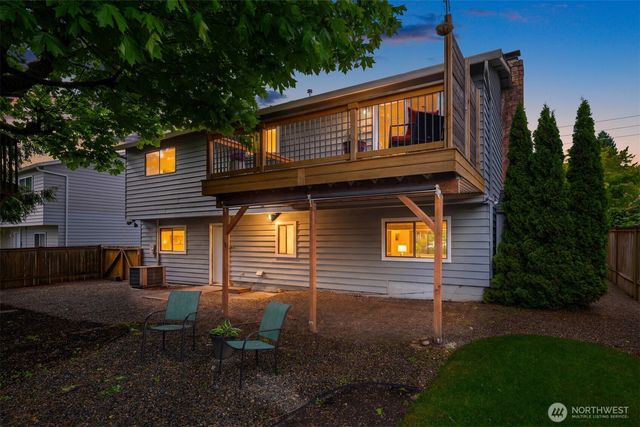 418 212th Street SW, Bothell, WA 98021