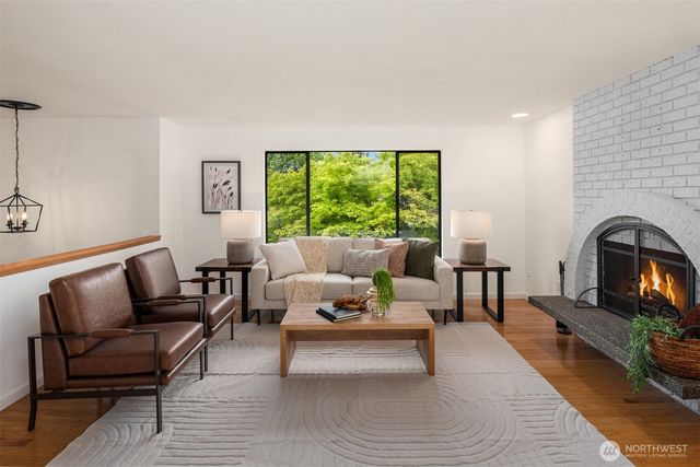 418 212th Street SW, Bothell, WA 98021
