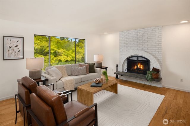 418 212th Street SW, Bothell, WA 98021