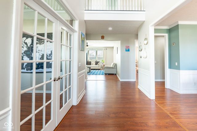 1325 Brentford Lane, Greenwood, IN 46143