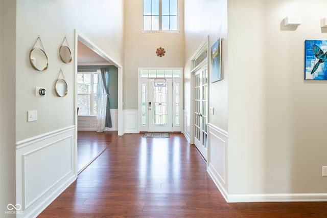 1325 Brentford Lane, Greenwood, IN 46143