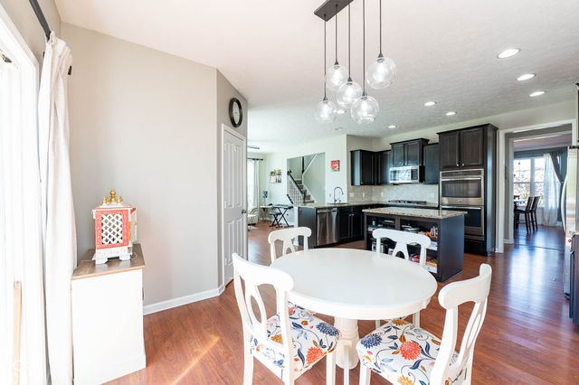 1325 Brentford Lane, Greenwood, IN 46143