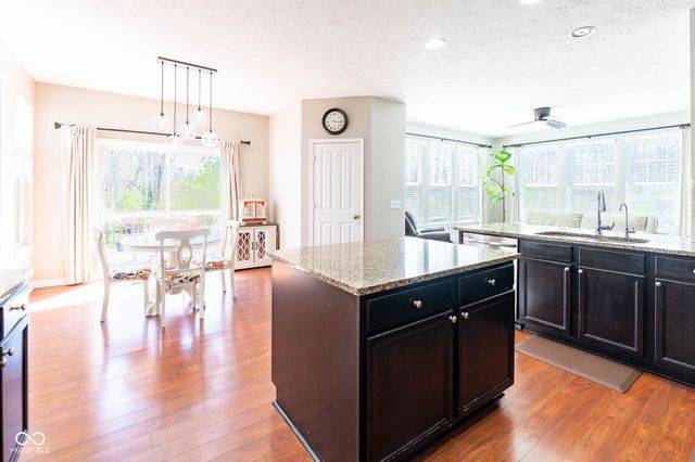 1325 Brentford Lane, Greenwood, IN 46143