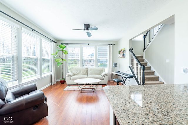 1325 Brentford Lane, Greenwood, IN 46143