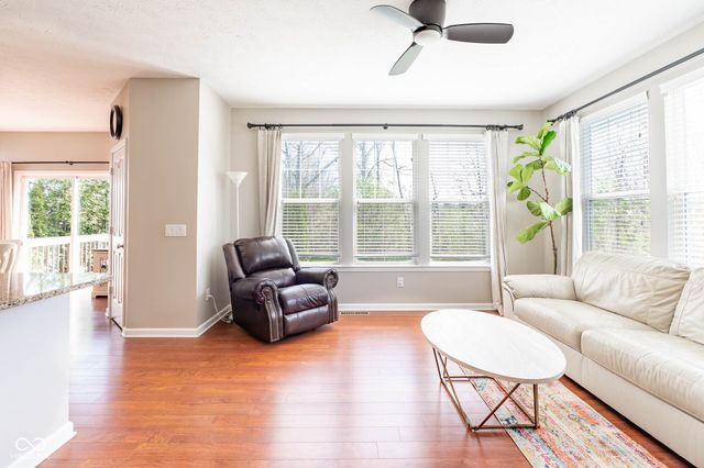 1325 Brentford Lane, Greenwood, IN 46143