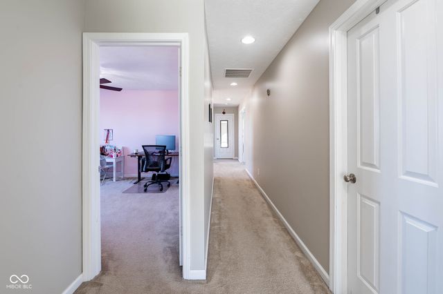 1325 Brentford Lane, Greenwood, IN 46143