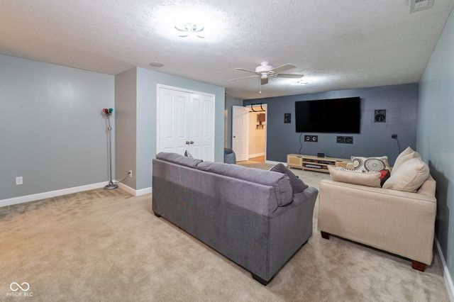 1325 Brentford Lane, Greenwood, IN 46143