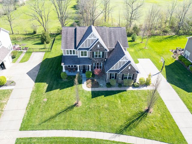 1325 Brentford Lane, Greenwood, IN 46143