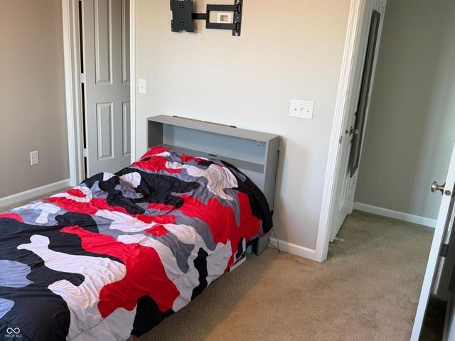 1325 Brentford Lane, Greenwood, IN 46143