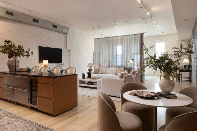 55 E Main Street Street 204, Chattanooga, TN 37408