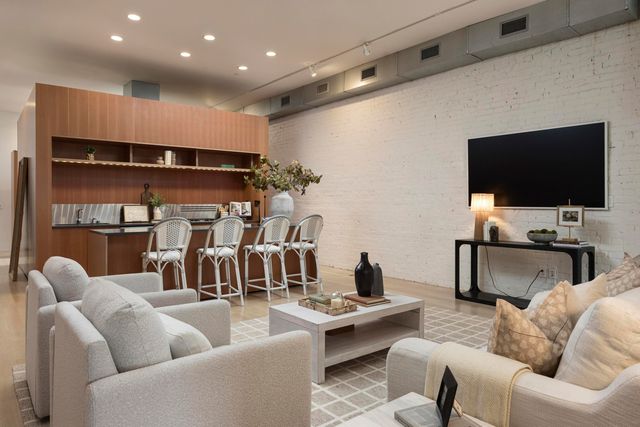 55 E Main Street Street 204, Chattanooga, TN 37408