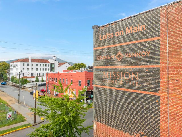 55 E Main Street Street 204, Chattanooga, TN 37408