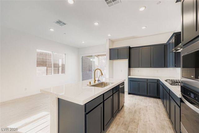 135 Tropea Shore Drive, Henderson, NV 89011