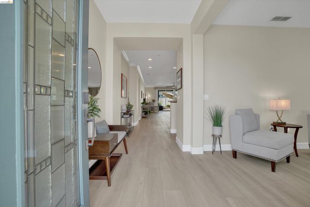 9833 Key West Way, Discovery Bay, CA 94505