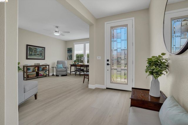 9833 Key West Way, Discovery Bay, CA 94505