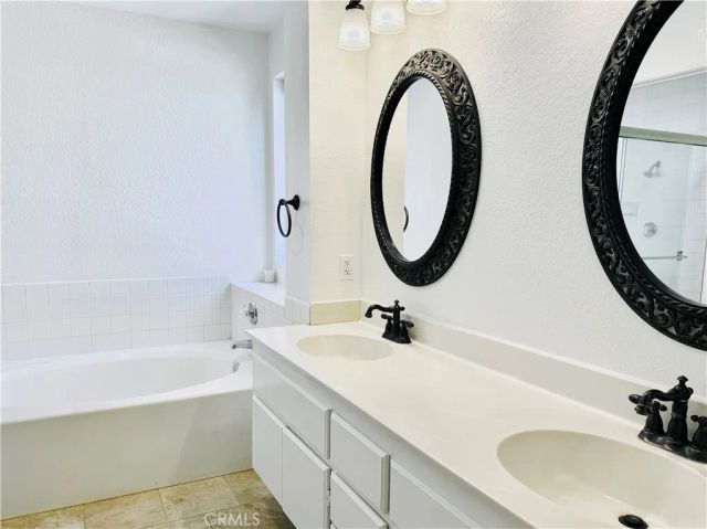 1160 Via Ravenna, Redlands, CA 92374