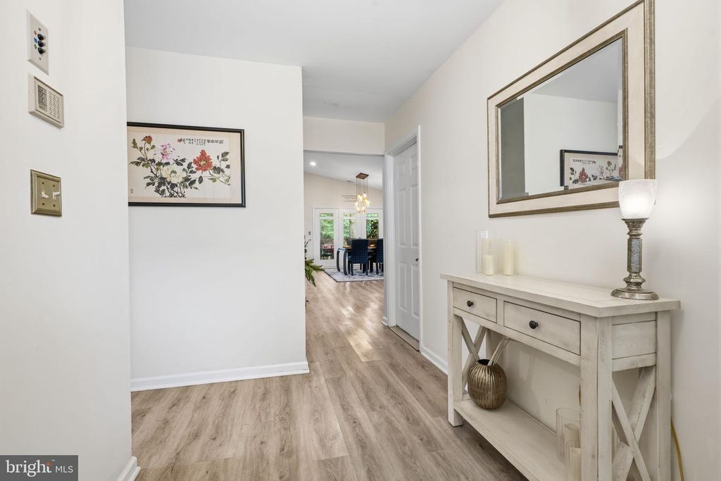 307 HILLTOP LN E, COLUMBUS, NJ 08022 — photo 5