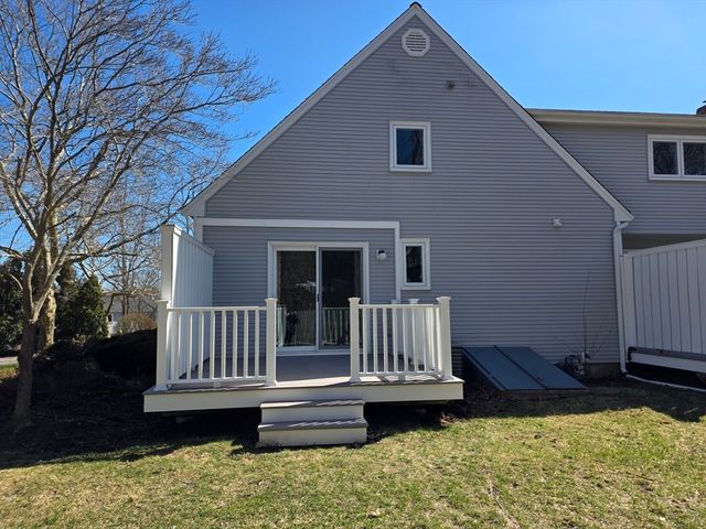 52 Liberty St C5, Plymouth, MA 02360