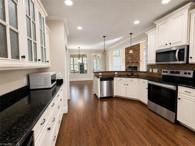 4656 Kellys Trail, Winston-salem, NC 27101
