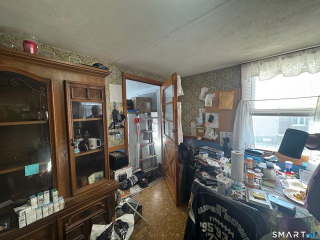 105 Spring Street, Middletown, CT 06457