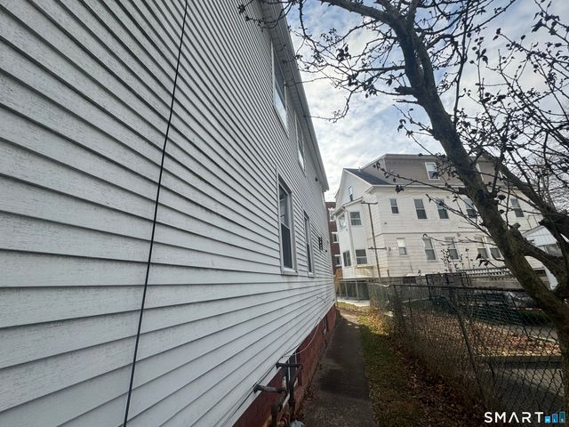 105 Spring Street, Middletown, CT 06457