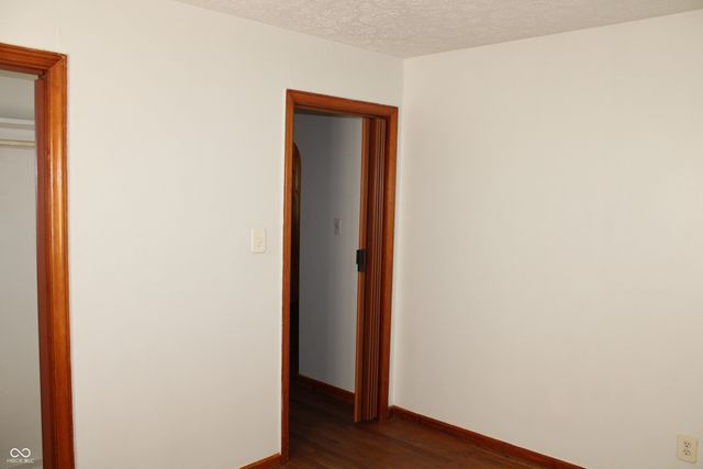 10327 Old National Road, Indianapolis, IN 46231