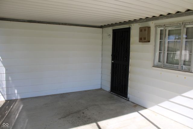 10327 Old National Road, Indianapolis, IN 46231