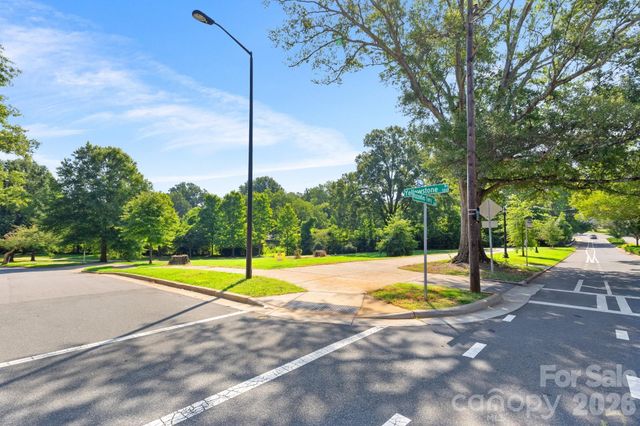 2602 Rozzelles Ferry Road, Charlotte, NC 28208