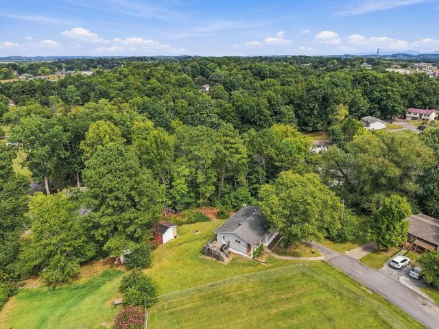 2640 Greenhills Cove SE, Cleveland, TN 37323